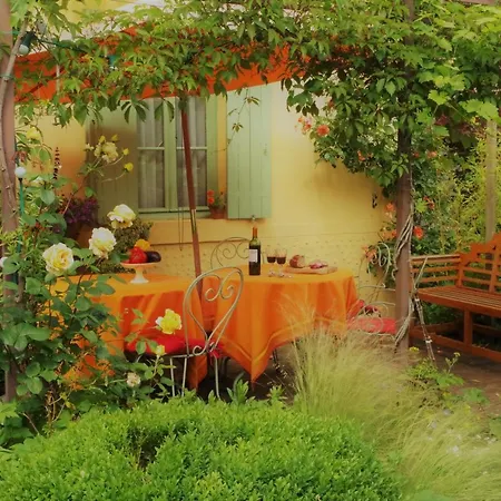 Maison Au Jardin *